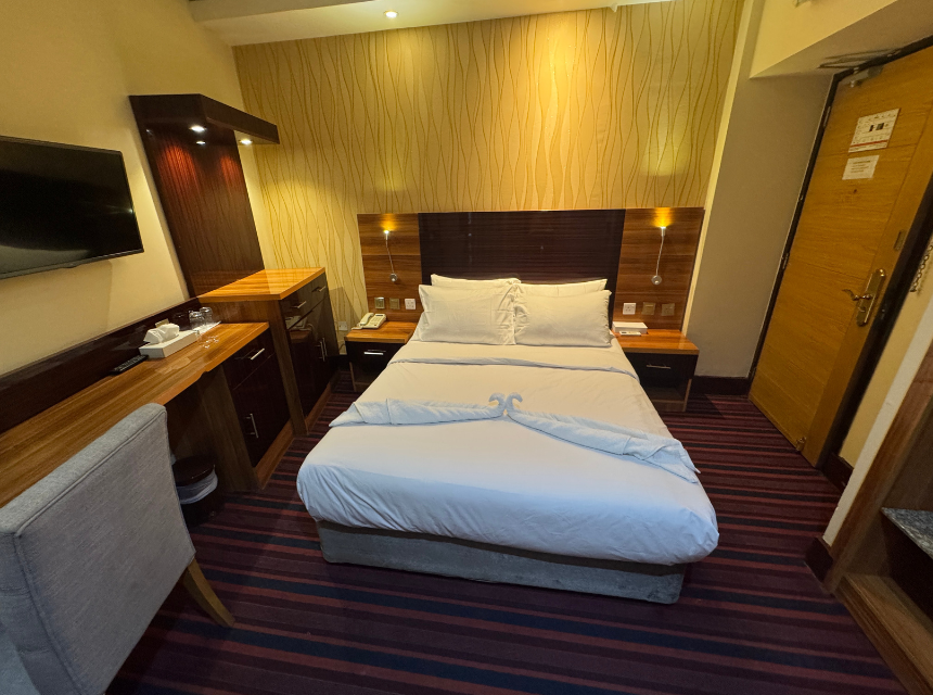 Single Bed Room